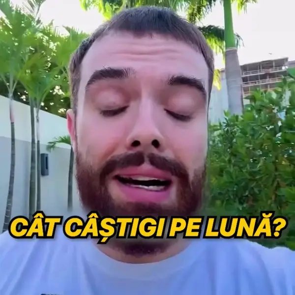 Кадр рекламы Chicken Game2