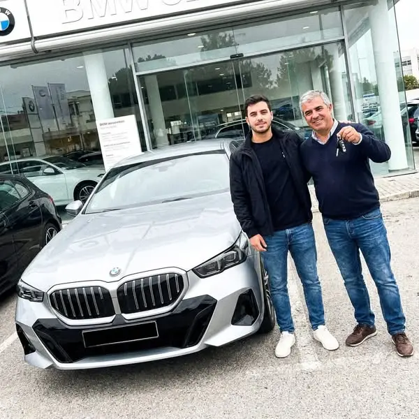 Кадр рекламы Paulo Teixeira