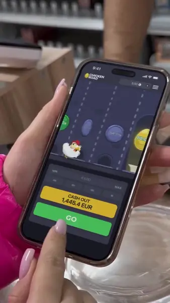 Кадр рекламы Tester World
