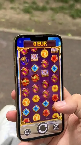 Кадр рекламы Multi Slots