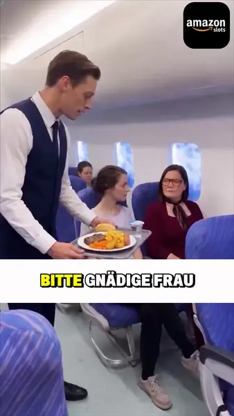 Кадр рекламы Оffiсiаl Моmеntо