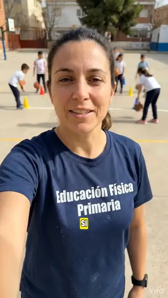 Кадр рекламы Combo Educacion
