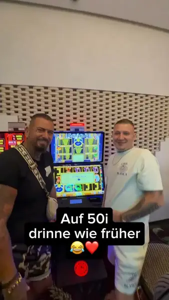 Кадр рекламы Play Zone