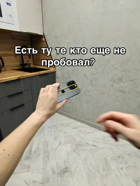 Кадр рекламы Chick WIN