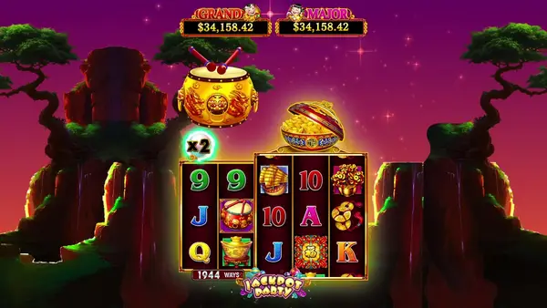 Кадр рекламы Top Slots