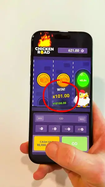 Кадр рекламы Chicken Road