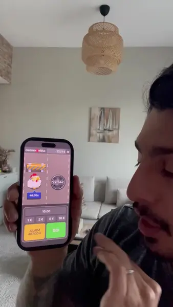 Кадр рекламы Chlcken Line