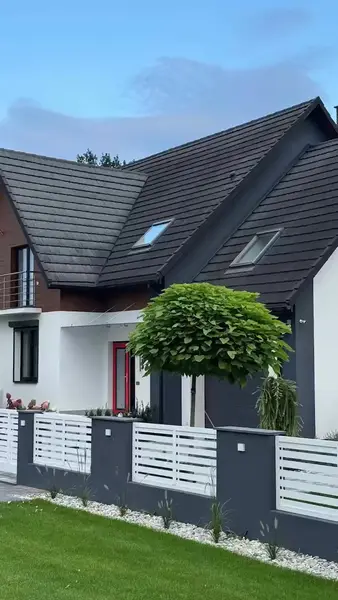 Кадр рекламы Bet House