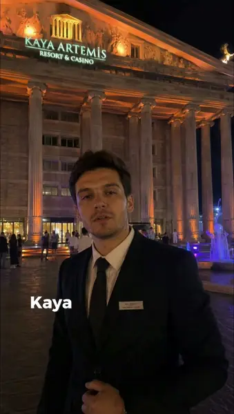 Кадр рекламы Jason Sydney Love