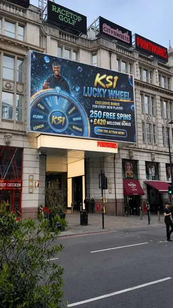 Кадр рекламы KSI Spin