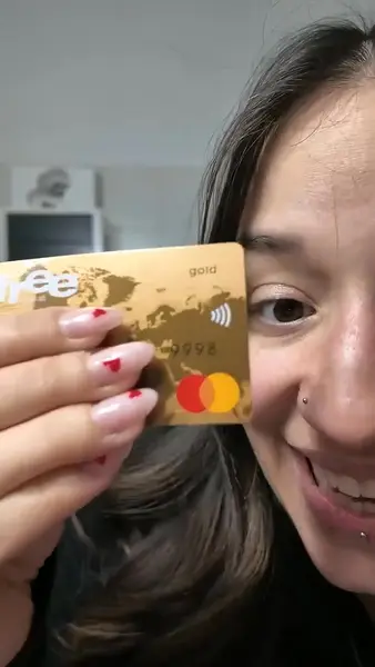 Кадр рекламы Giáp Dương