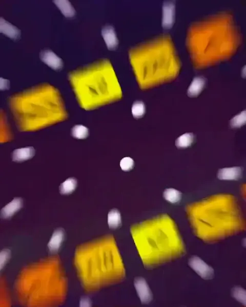 Кадр рекламы Rabit Chicken Plinko