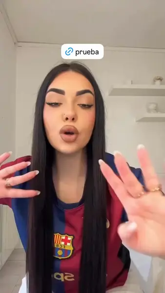 Кадр рекламы Cù Khôi