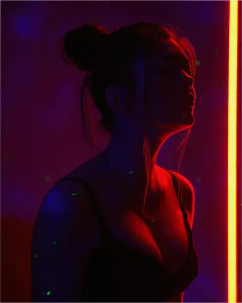 Кадр рекламы The Love Mindset