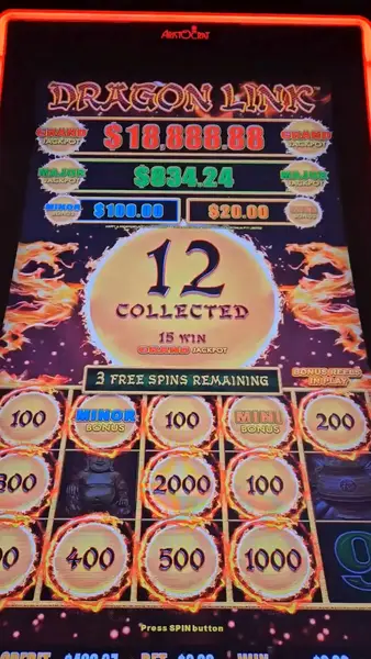 Кадр рекламы Le Casino Monte Carlo