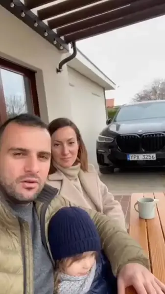 Кадр рекламы Guillaume Renault