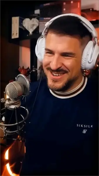 Кадр рекламы Chicken road