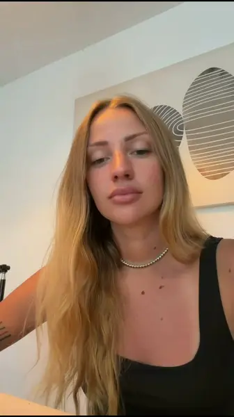 Кадр рекламы Helena Novak