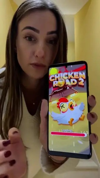 Кадр рекламы Chicken apps