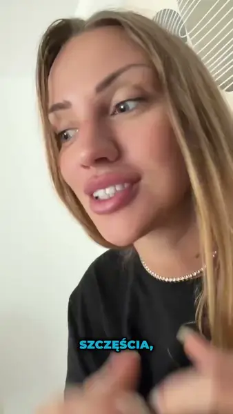 Кадр рекламы Naomi Rutherford