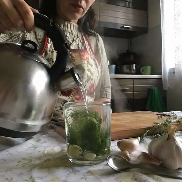 Кадр рекламы Laura Horvath