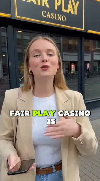 Кадр рекламы Lucky Slots