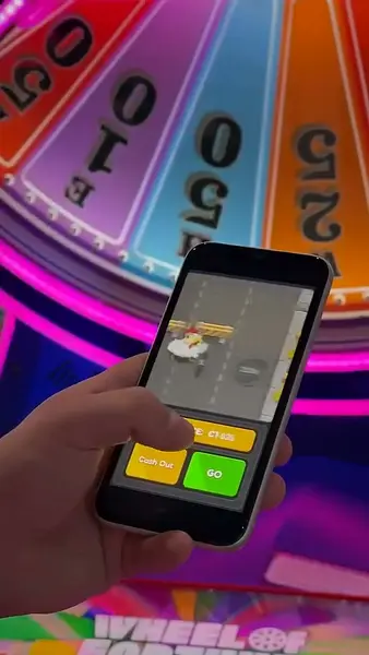Кадр рекламы Play now