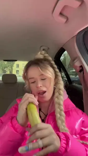 Кадр рекламы Lucky Road