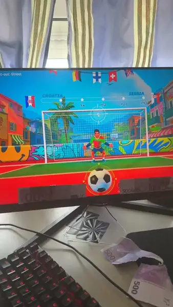 Кадр рекламы Online Games