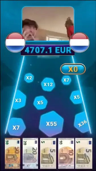 Кадр рекламы Ringed Essential