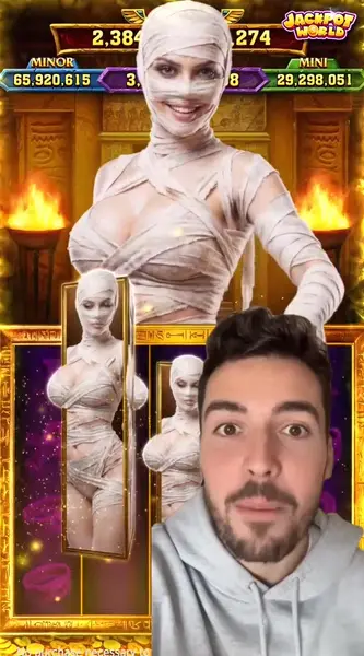 Кадр рекламы Play Online