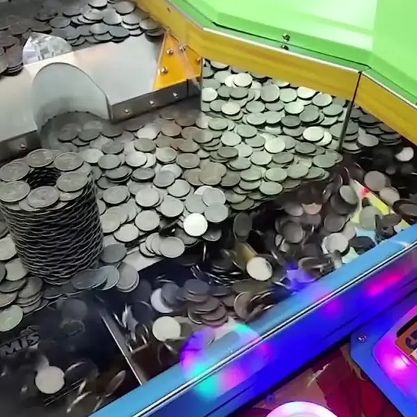 Кадр рекламы Arcade Online