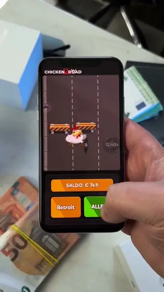 Кадр рекламы Chicken Games