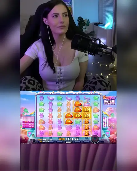 Кадр рекламы Lucky Harbor