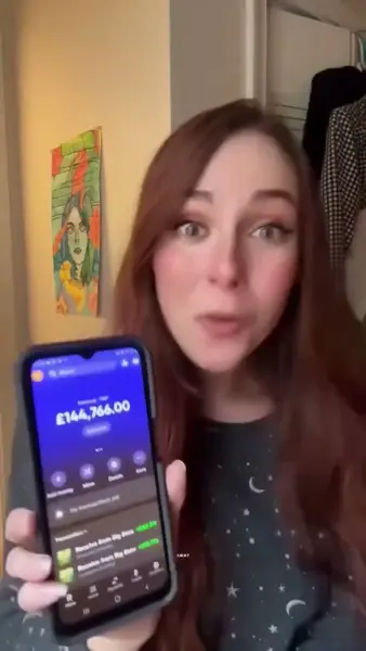 Кадр рекламы Lucky Spins