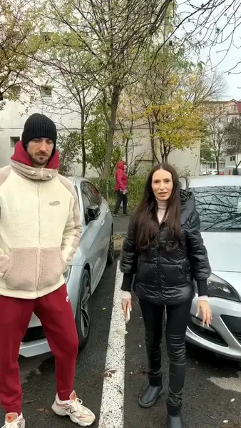 Кадр рекламы Doug Maria Delaney