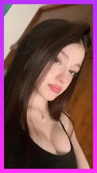 Кадр рекламы Clara Novak