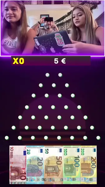 Кадр рекламы Plinko Slots