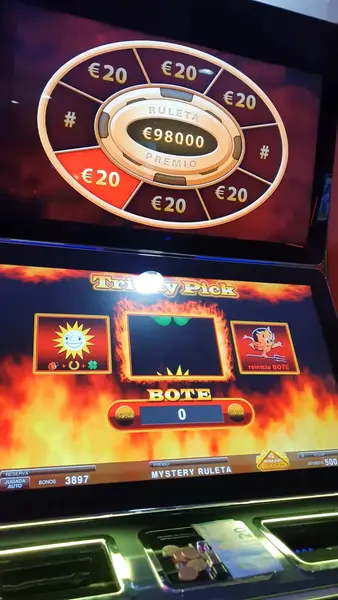 Кадр рекламы Virtual Prize