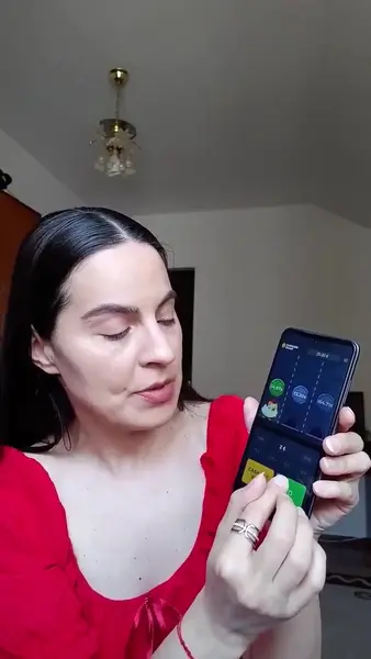 Кадр рекламы Love Abbi Fenimore