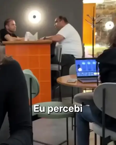 Кадр рекламы Chicken Gold 4
