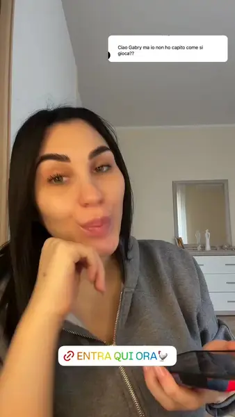 Кадр рекламы Giao Giao