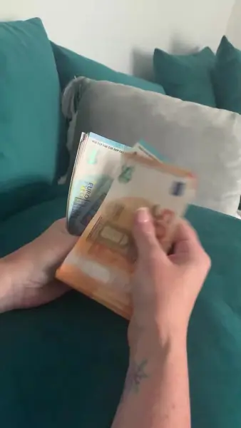 Кадр рекламы Từ Nhã