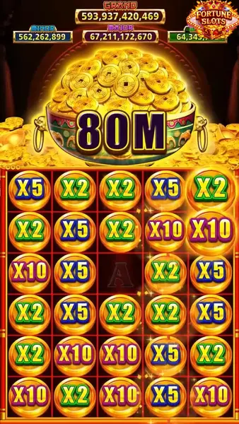 Кадр рекламы Royal Slots