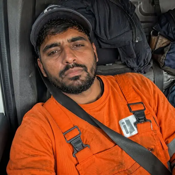 Кадр рекламы Imran Hussain Khan