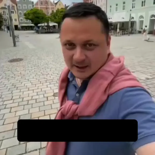 Кадр рекламы Ohm Eric Emma