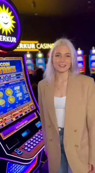 Кадр рекламы Money Game