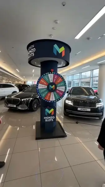 Кадр рекламы Hold&Win