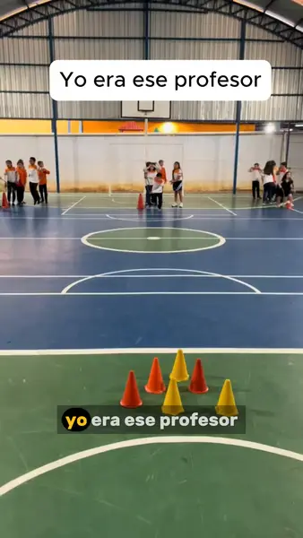 Кадр рекламы Combo Educacion