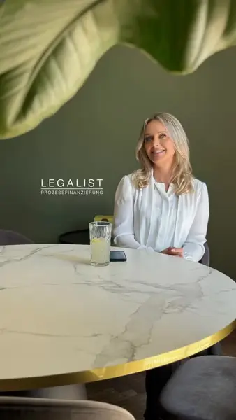Кадр рекламы Legalist Prozessfinanzierung